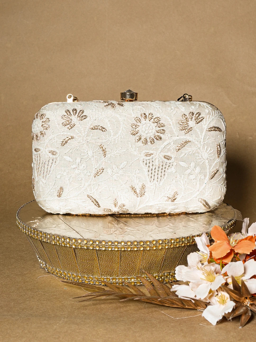 Ada Hand Embroidered Cream Silk Lucknowi Chikankari Clutch With Zari Work 01A649316