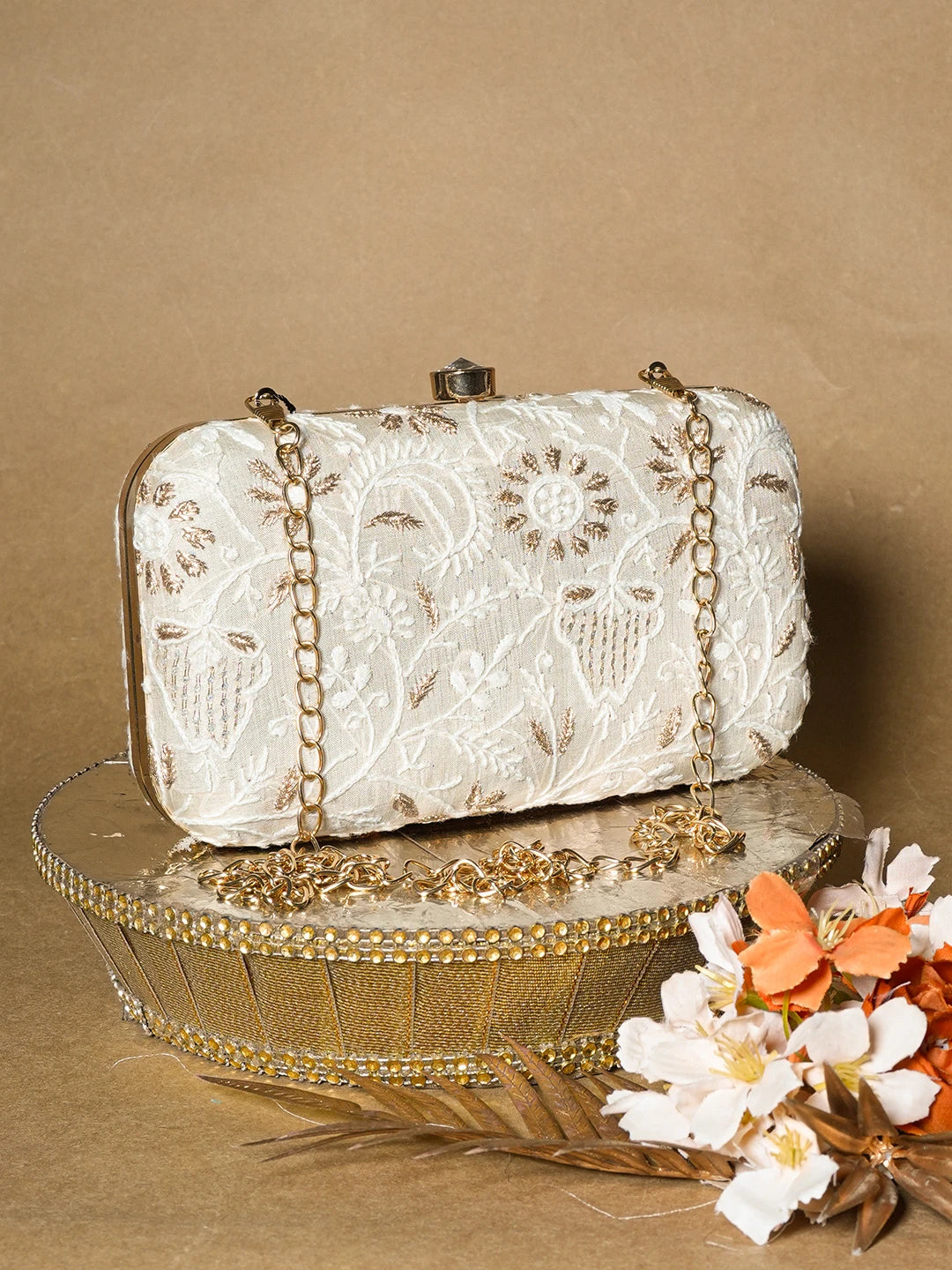 Ada Hand Embroidered Cream Silk Lucknowi Chikankari Clutch With Zari Work 01A649316