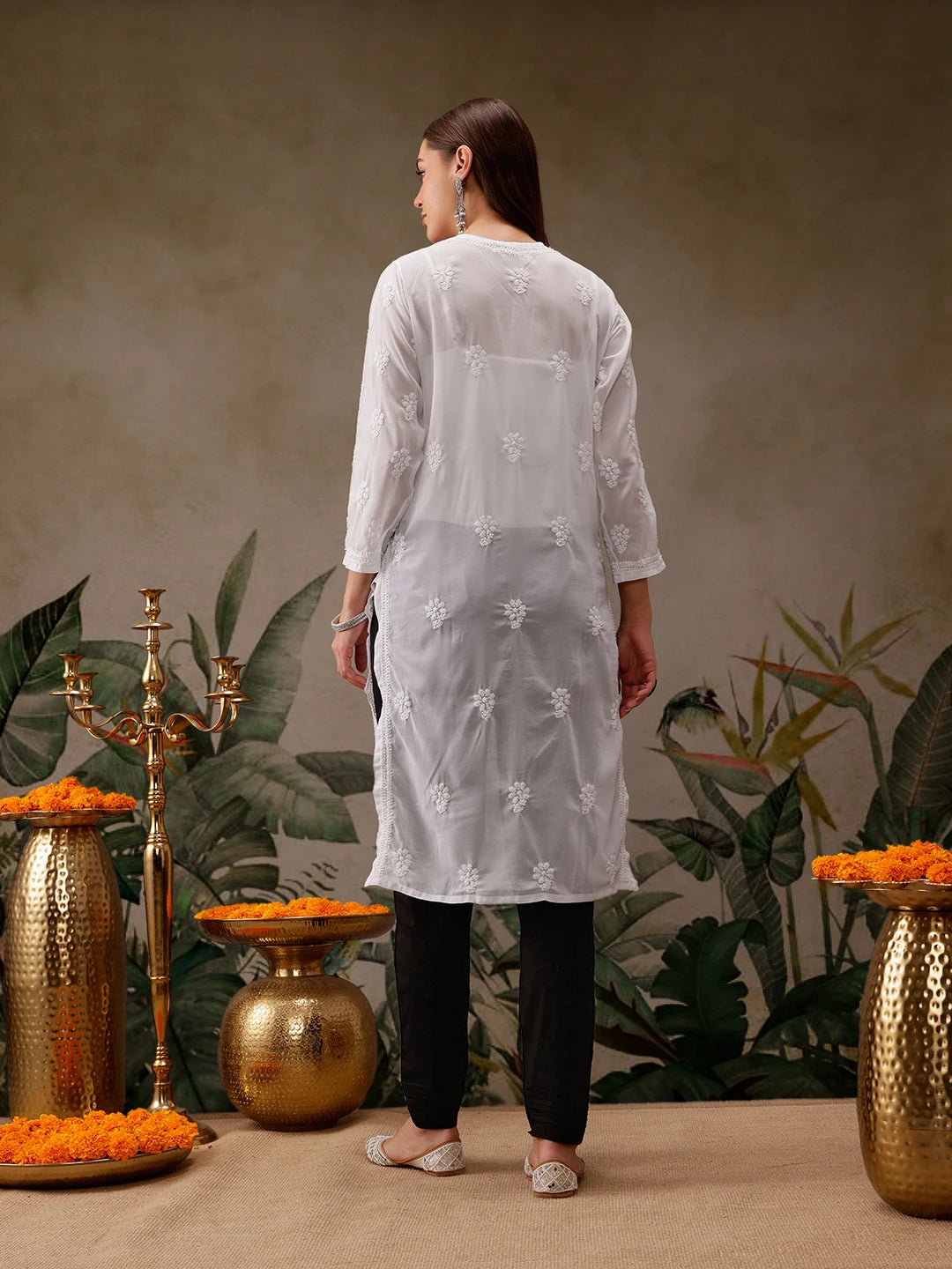 Ada Hand Embroidered White Georgette Lucknowi Chikankari Straight  Kurta A100289