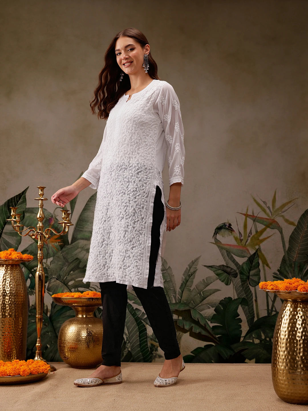 Ada Hand Embroidered White Georgette Lucknowi Chikankari Straight  Kurta A100289