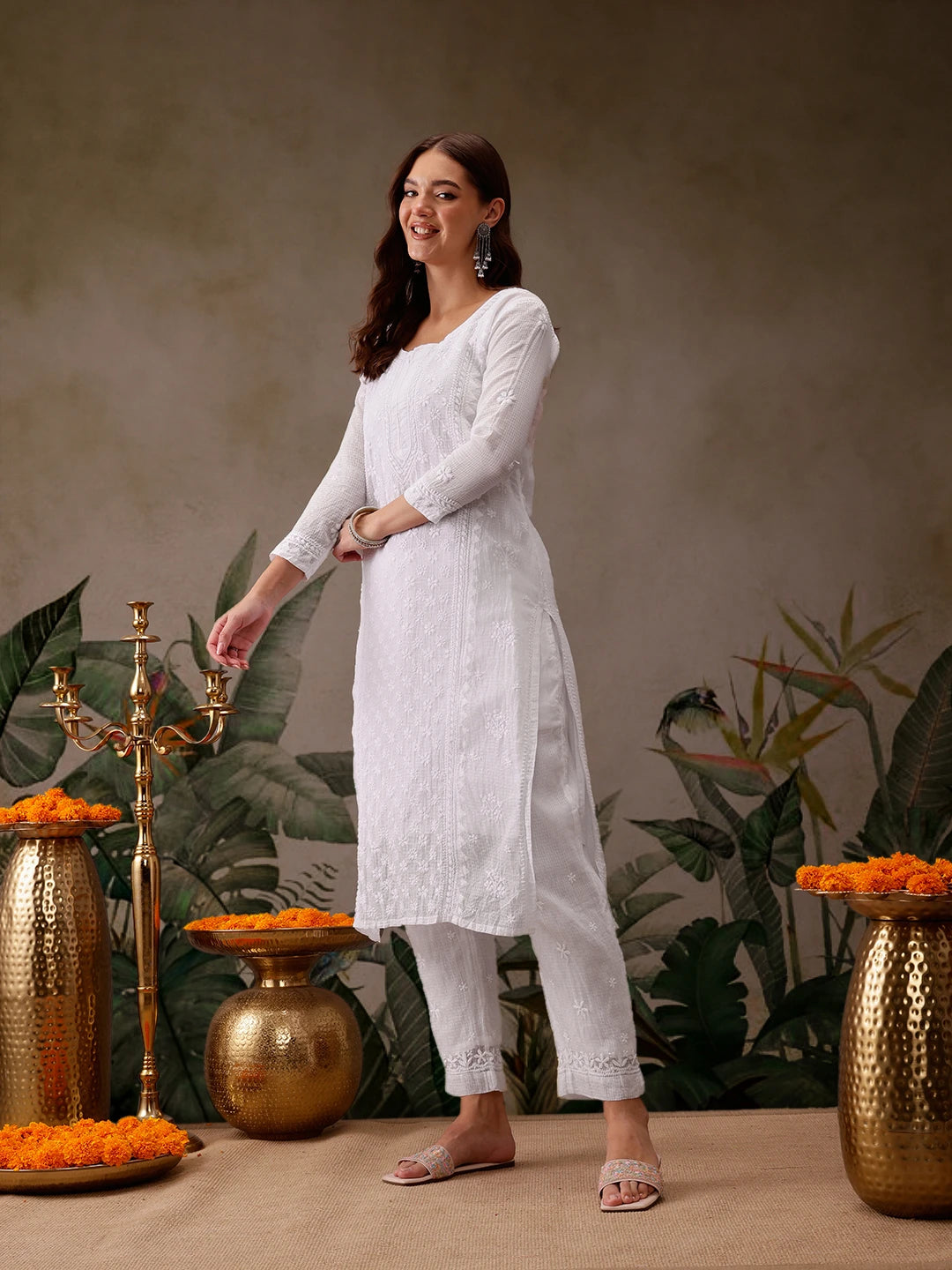 Ada Hand Embroidered White Kota Lucknowi Chikankari Straight Kurta With Slip A411117