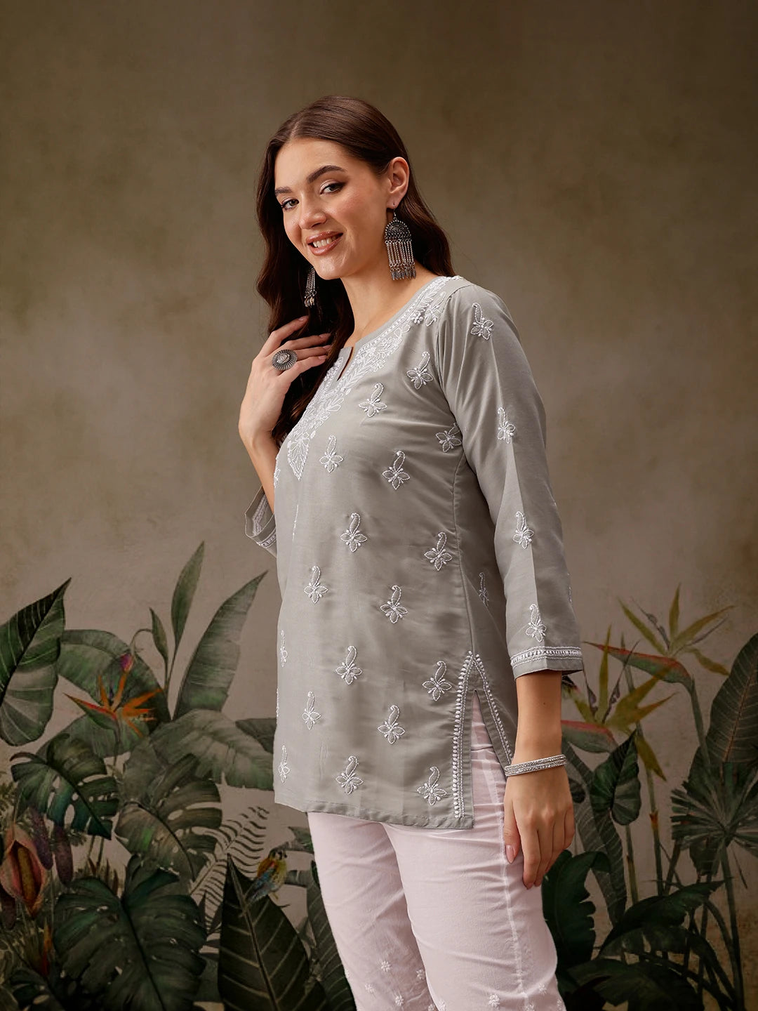 Ada Hand Embroidered Grey Muslin Lucknowi Chikankari Short Kurti A911433