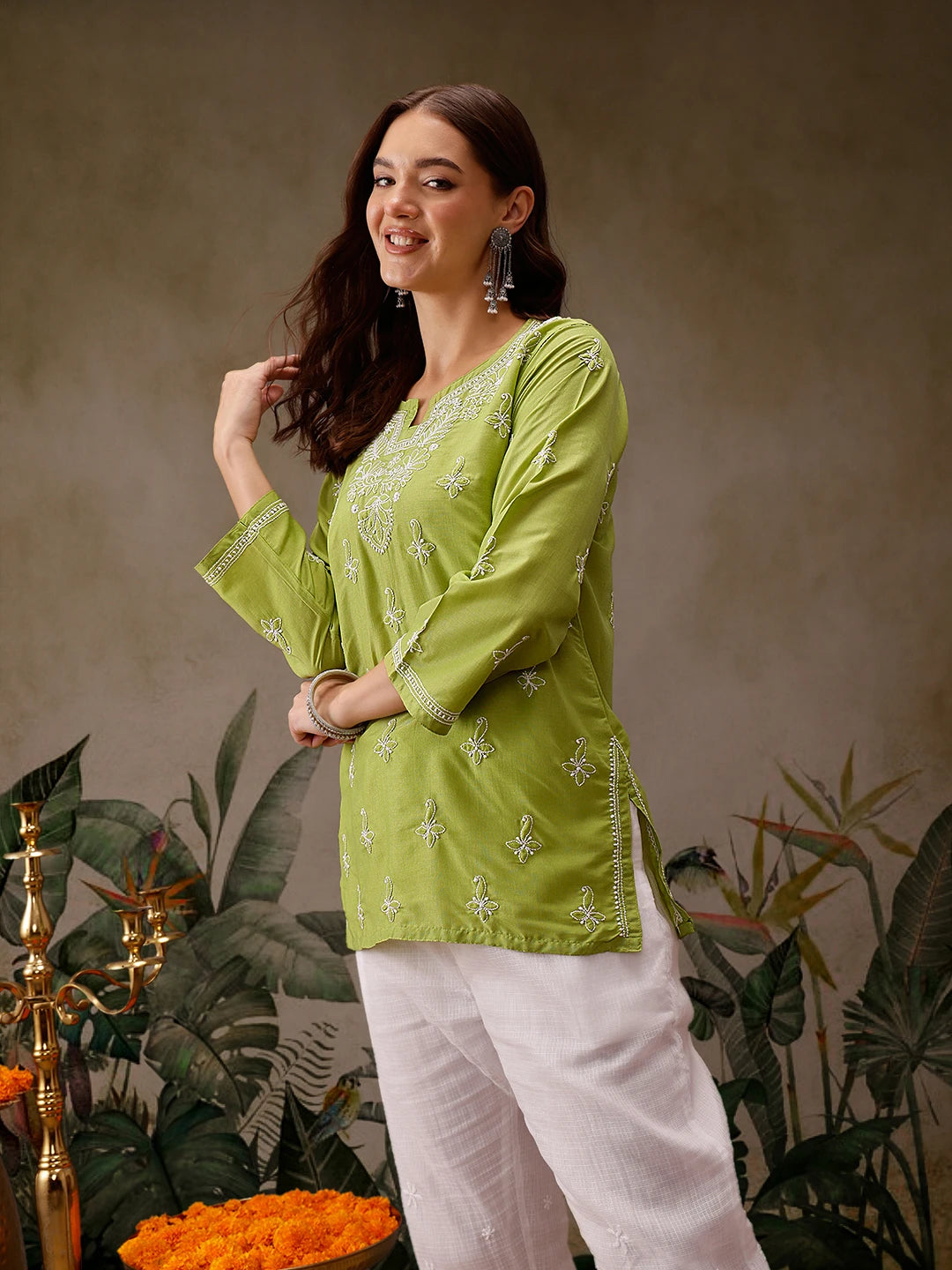 Ada Hand Embroidered Green Muslin Lucknowi Chikankari Short Kurti A911432