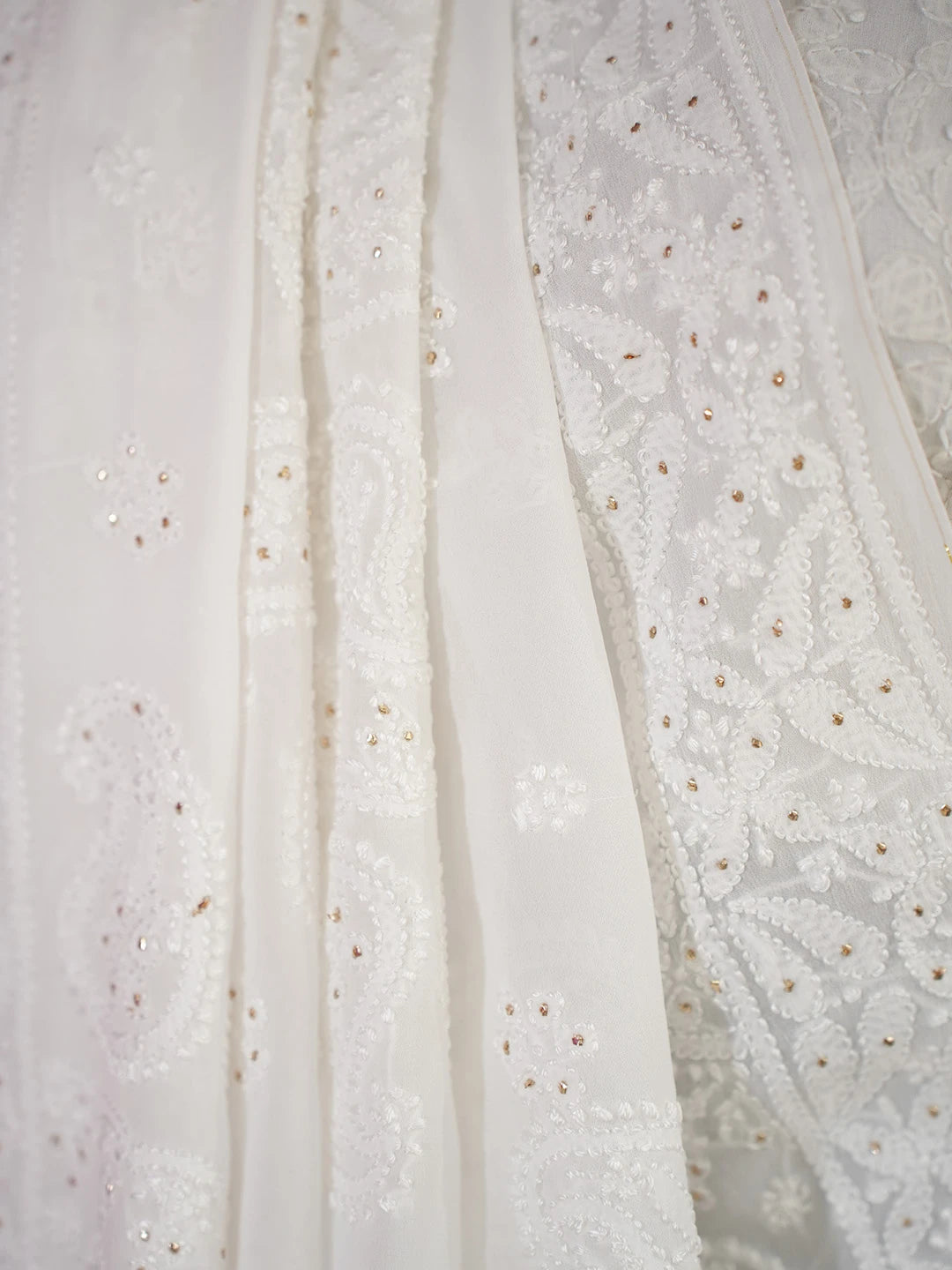 Ada Hand Embroidered Dove White Viscose Georgette Lucknowi Chikankari Saree/Blouse with Muqaish Work 01A670907