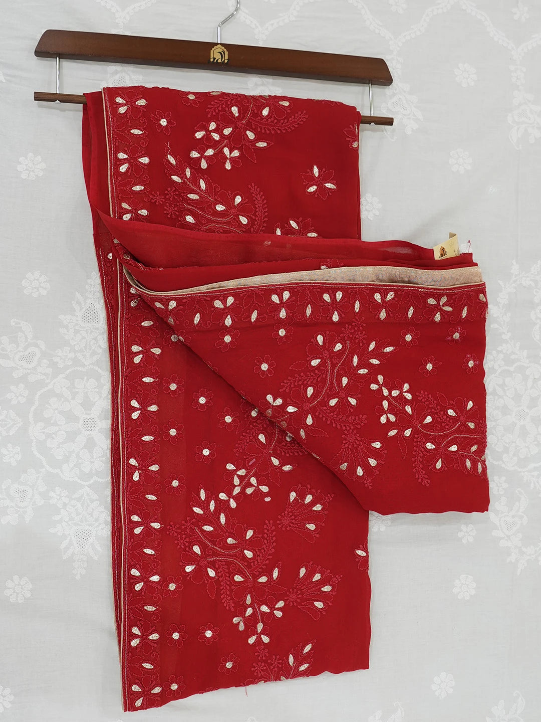 Ada Hand Embroidered Red Viscose Georgette Lucknowi Chikankari Saree/Blouse With Zari Work 01A307045