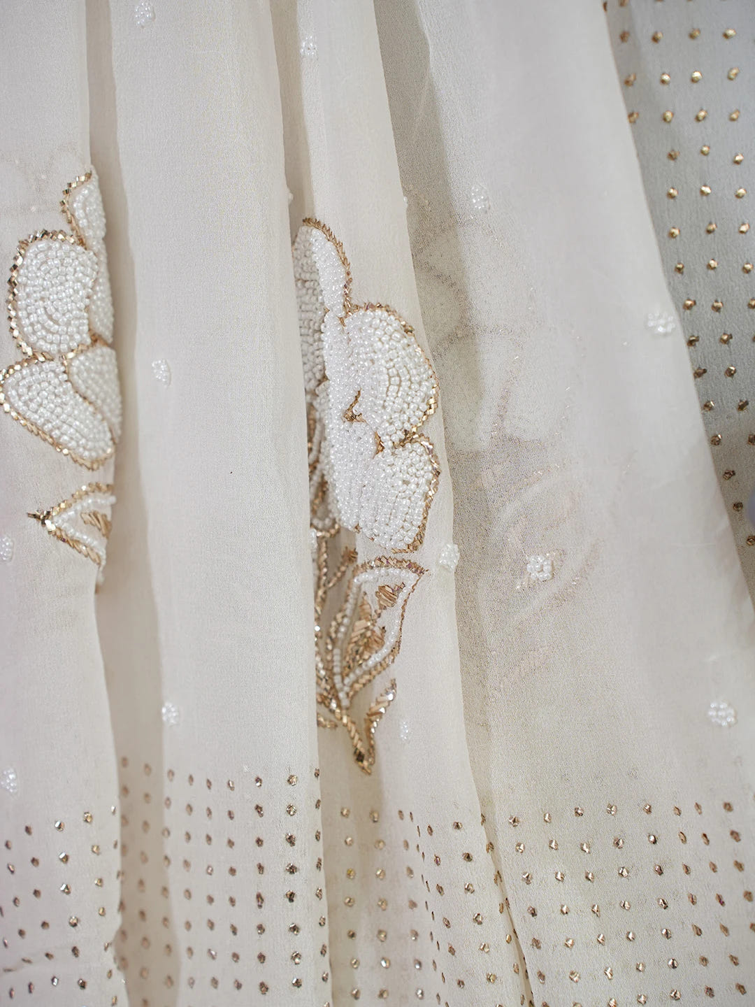 Ada Hand Embroidered White Pure Georgette Lucknowi Chikankari Saree and Blouse With Pearl Work 01A680081