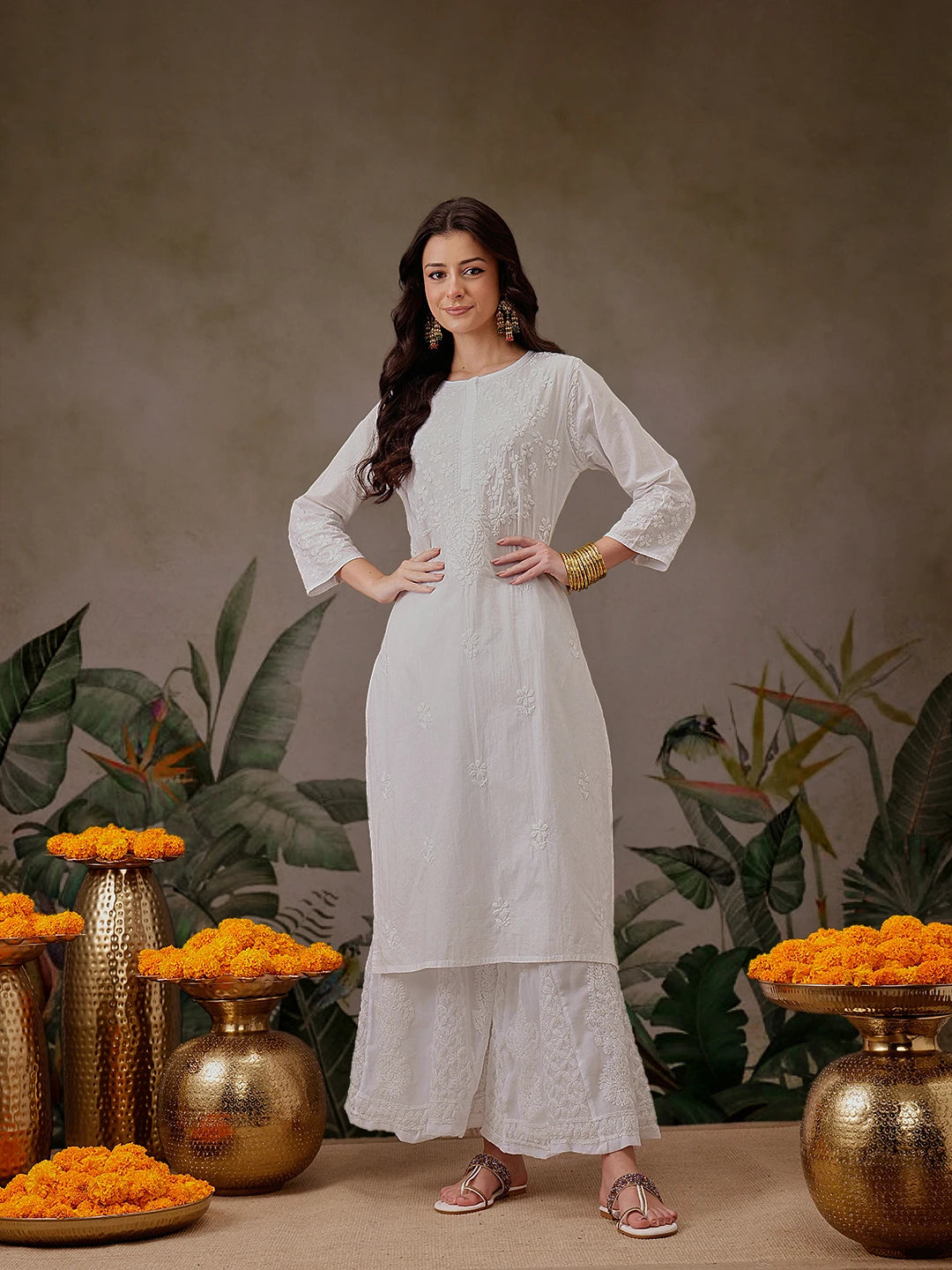 Ada Hand Embroidered White Cotton Lucknowi Chikankari Straight Kurta A411475