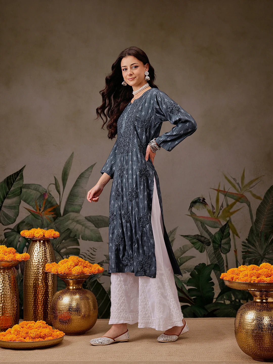 Ada Hand Embroidered Charcoal Grey Cotton Lucknowi Chikankari Straight Kurta A411721