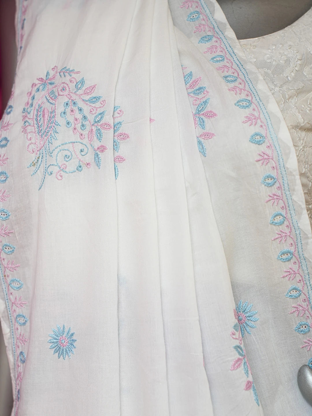 Ada Hand Embroidered White Cotton Lucknowi Chikankari Saree and Blouse 01A680827