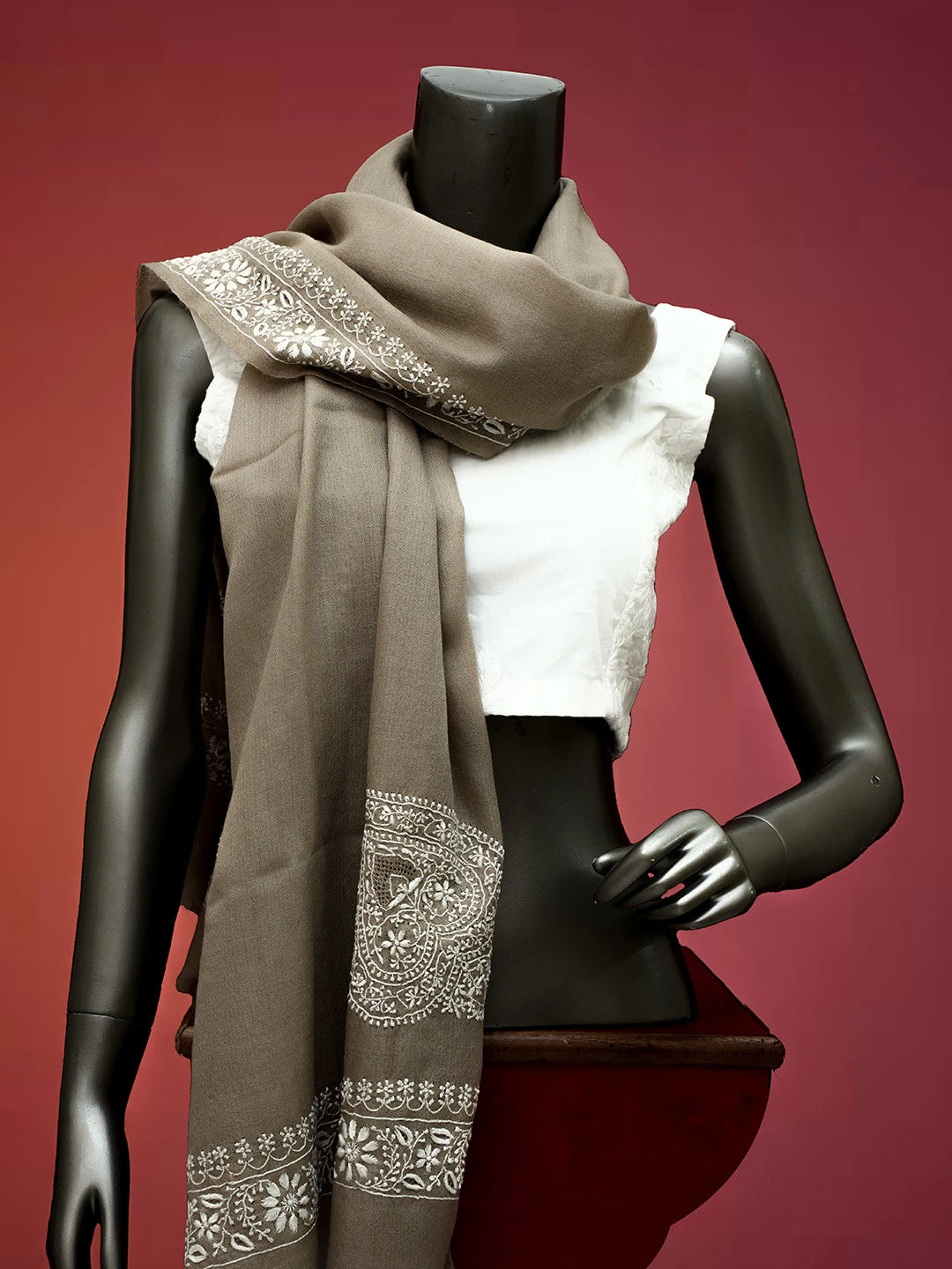 Ada Hand Embroidered Grey Pashmina Lucknowi Chikankari Do Taar Stole A599938