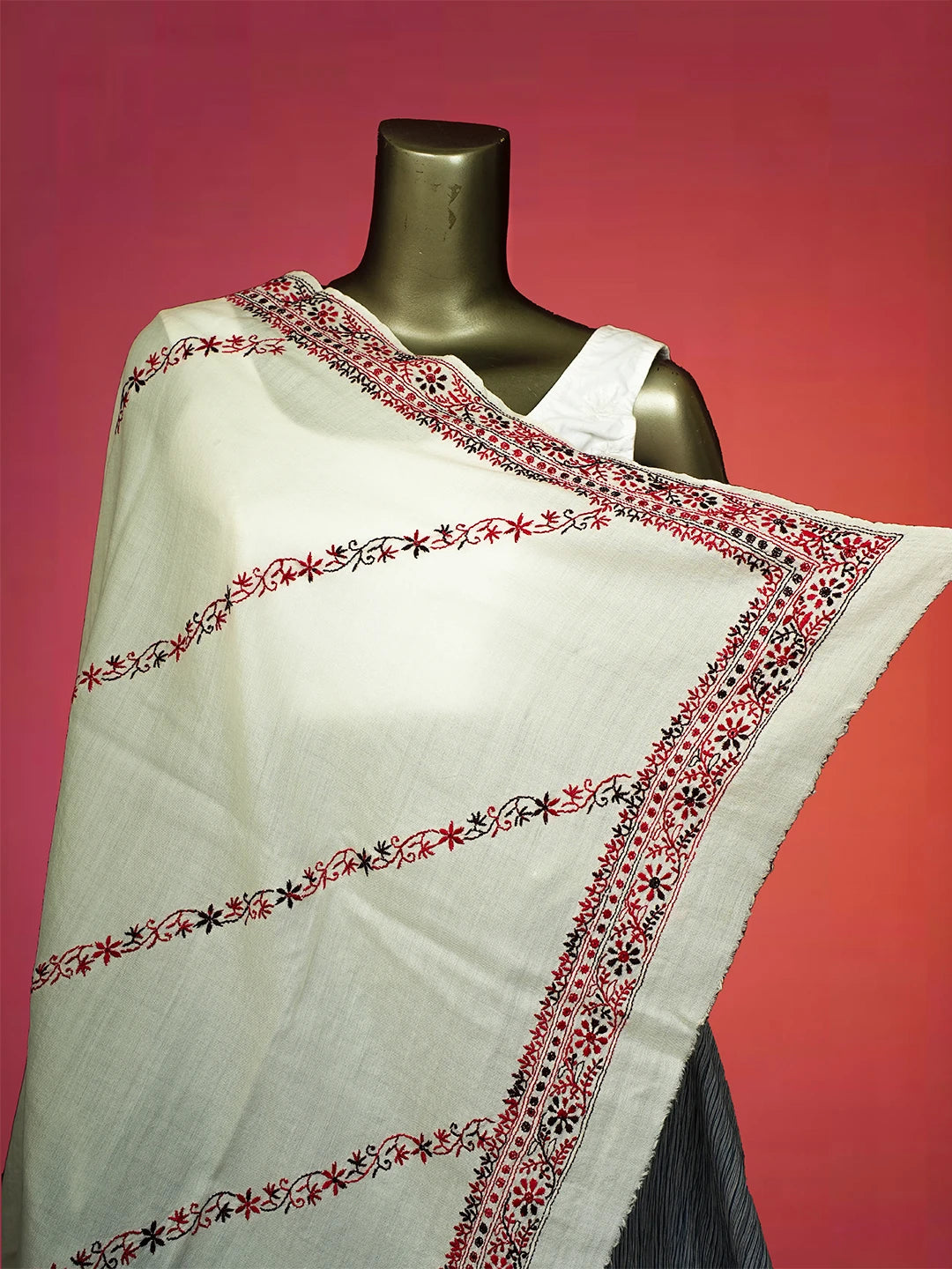 Ada Hand Embroidered White Pashmina Lucknowi Chikankari Do Taar Shawl 01A536061