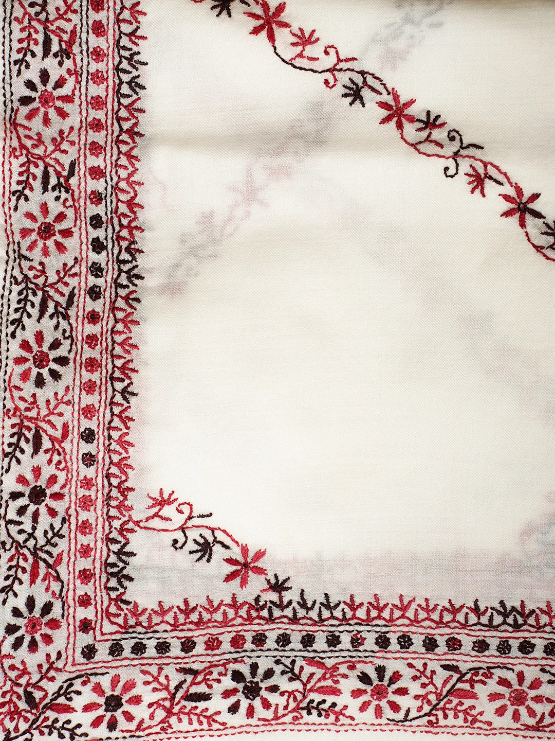 Ada Hand Embroidered White Pashmina Lucknowi Chikankari Do Taar Shawl 01A536061