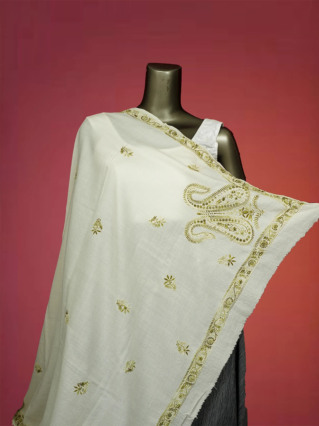 Ada Hand Embroidered White Pashmina Lucknowi Chikankari Do Taar Shawl 01A536070