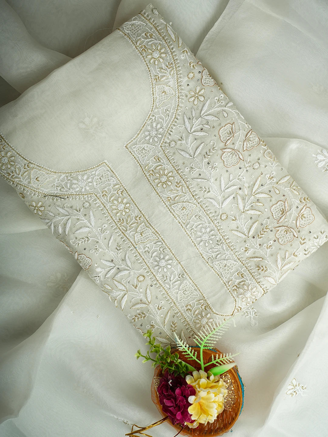 Ada Hand Embroidered White Organza Lucknowi Chikankari Unstitched Kurta Dupatta Set With Cutdana Work 01A590982