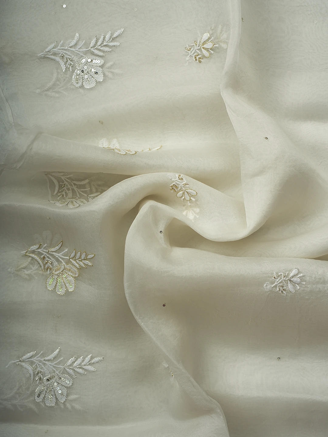 Ada Hand Embroidered White Organza Lucknowi Chikankari Unstitched Kurta Dupatta Set With Cutdana Work 01A590982