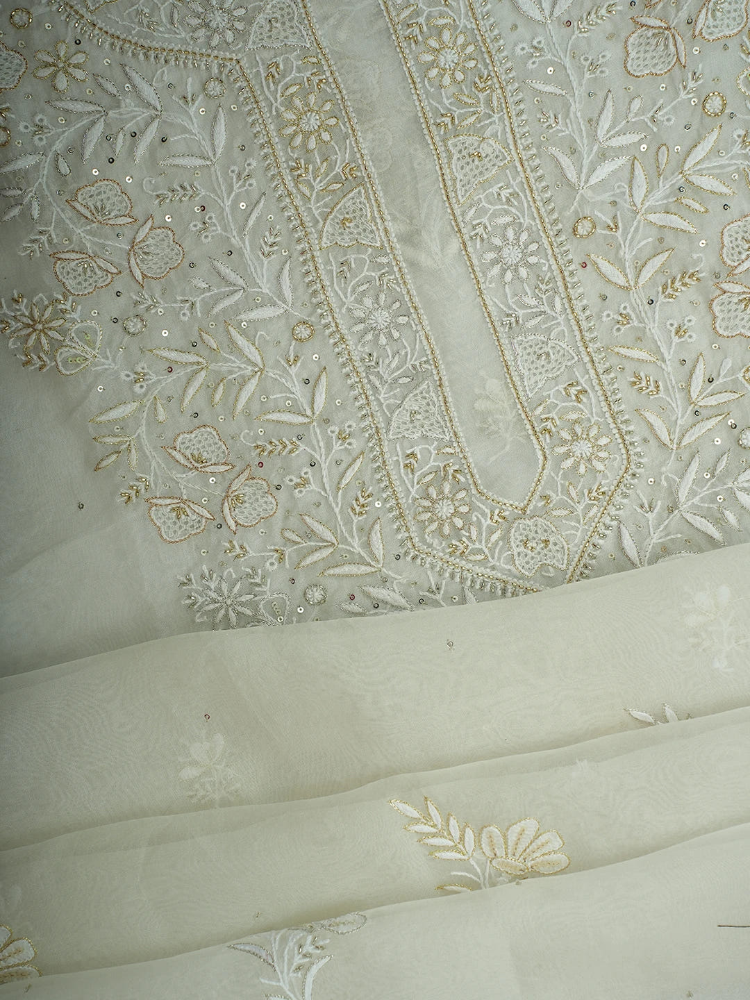 Ada Hand Embroidered White Organza Lucknowi Chikankari Unstitched Kurta Dupatta Set With Cutdana Work 01A590982