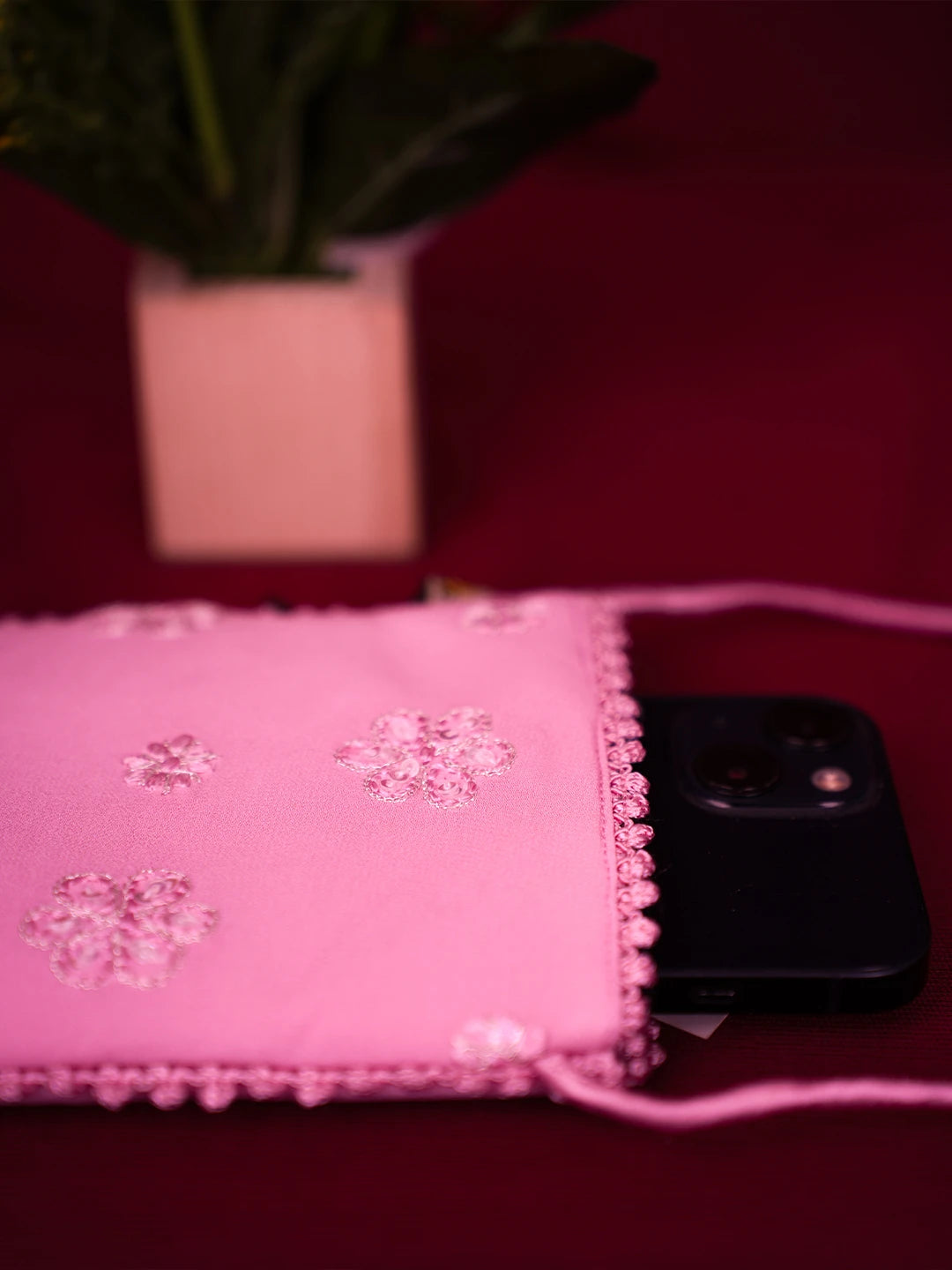 Ada Hand Embroidered Pink Viscose Georgette Lucknowi Chikankari Mobile Cover With Zari Work 01A712441