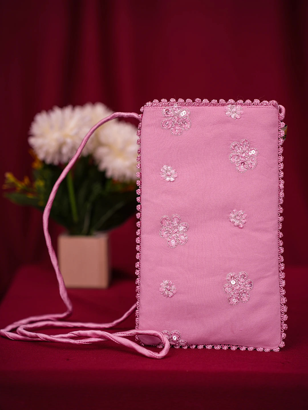 Ada Hand Embroidered Pink Viscose Georgette Lucknowi Chikankari Mobile Cover With Zari Work 01A712441