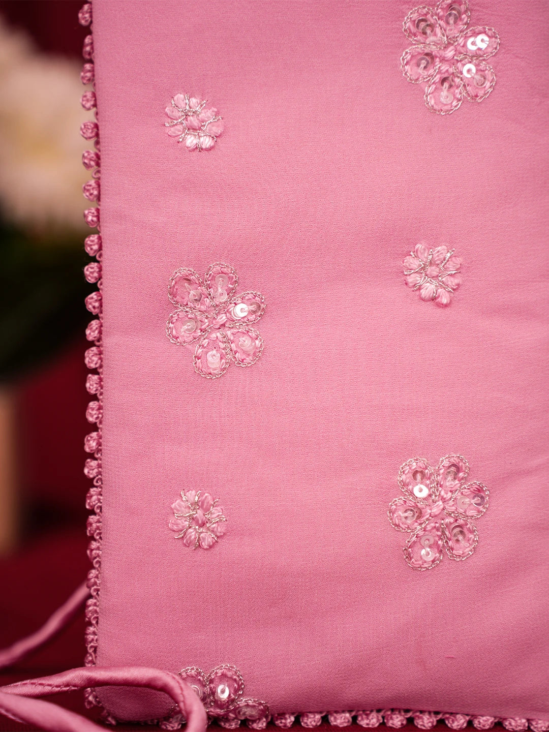 Ada Hand Embroidered Pink Viscose Georgette Lucknowi Chikankari Mobile Cover With Zari Work 01A712441