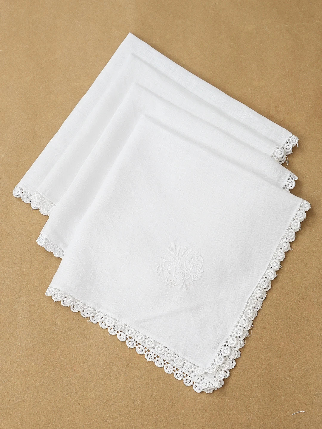 Ada Hand Embroidered White Linen Lucknowi Chikankari Napkin Set 01A670320