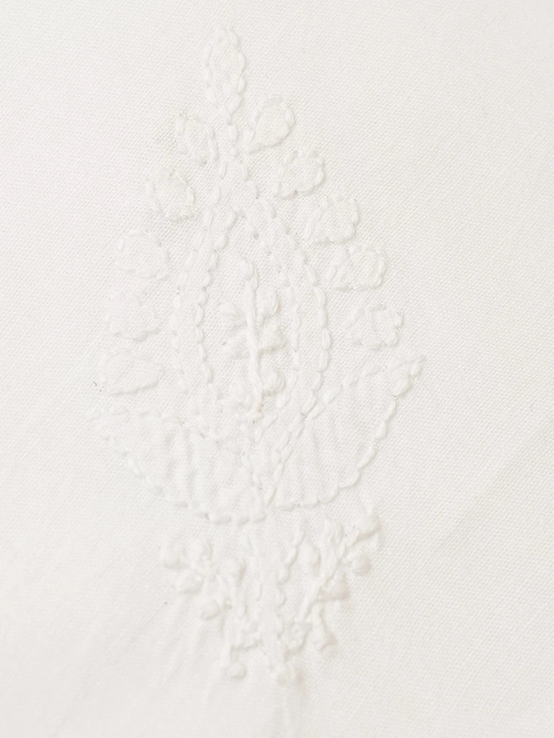 Ada Hand Embroidered White Cotton Lucknowi Chikankari Napkin Set 01A668914