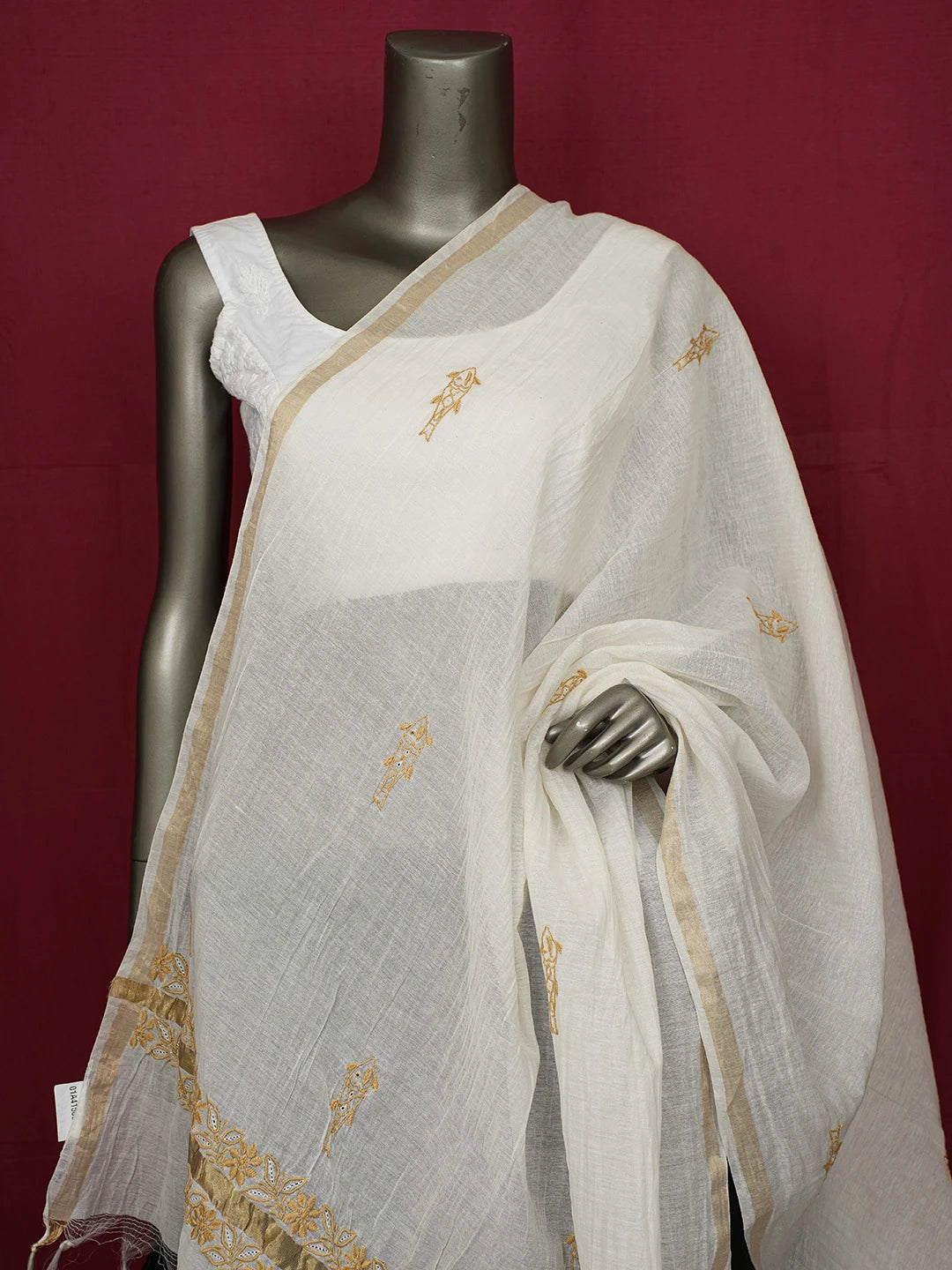 Ada Hand Embroidered White Chanderi Lucknowi Chikankari Dupatta 01A415667