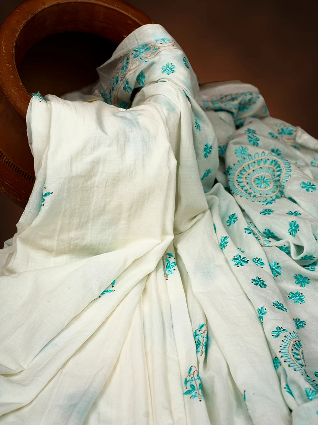 Ada Hand Embroidered White Cotton Lucknowi Chikankari Saree and Blouse With Mukaish Work 01A476963