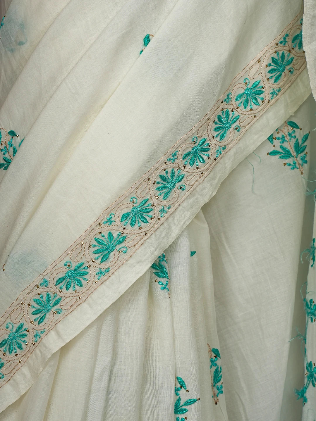 Ada Hand Embroidered White Cotton Lucknowi Chikankari Saree and Blouse With Mukaish Work 01A476963