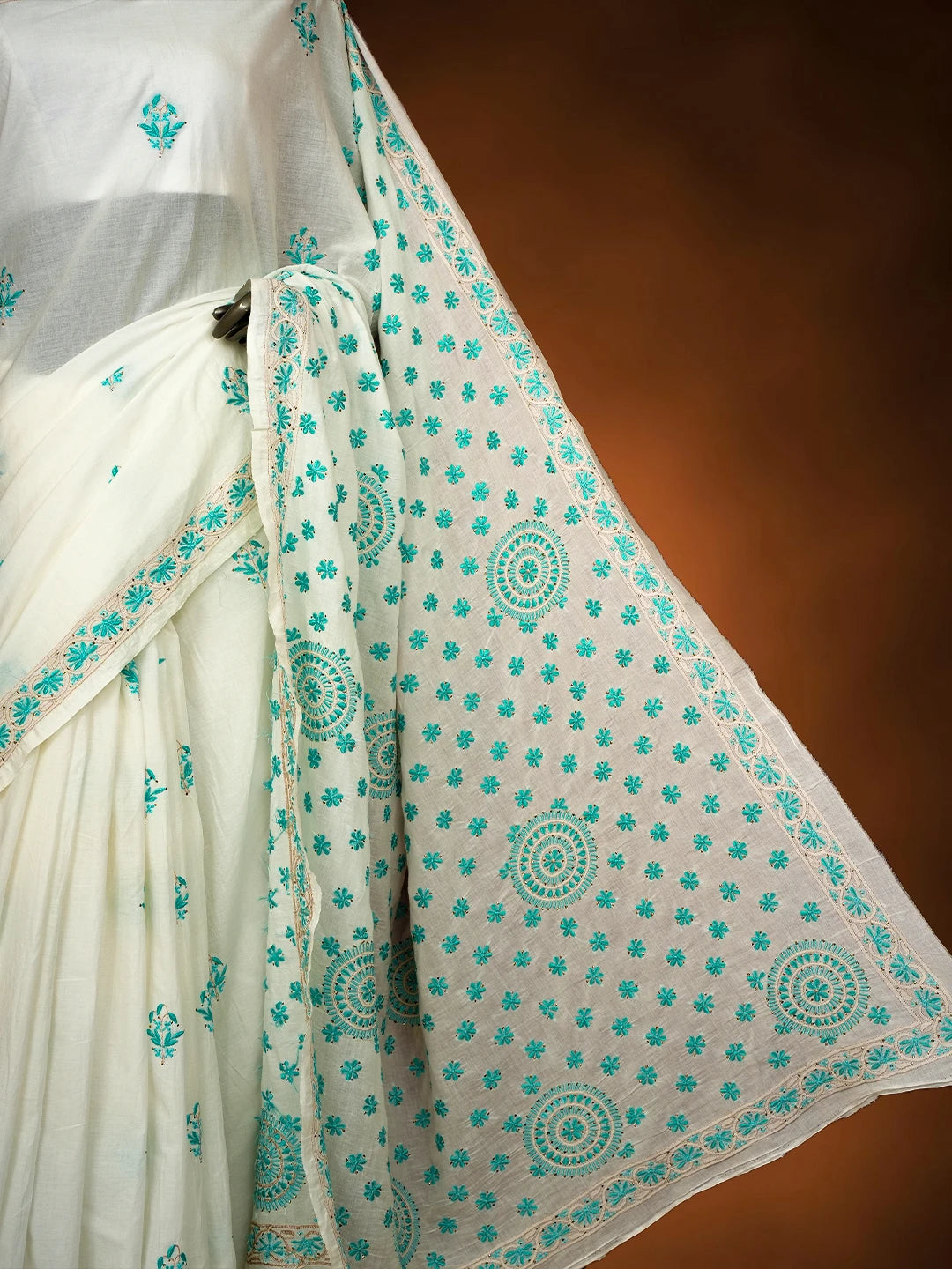Ada Hand Embroidered White Cotton Lucknowi Chikankari Saree and Blouse With Mukaish Work 01A476963