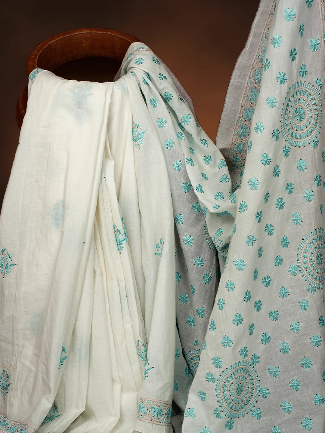 Ada Hand Embroidered White Cotton Lucknowi Chikankari Saree and Blouse With Mukaish Work 01A476963