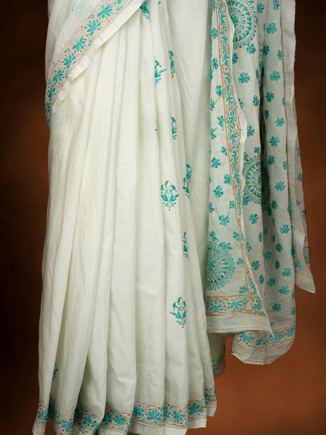 Ada Hand Embroidered White Cotton Lucknowi Chikankari Saree and Blouse With Mukaish Work 01A476963