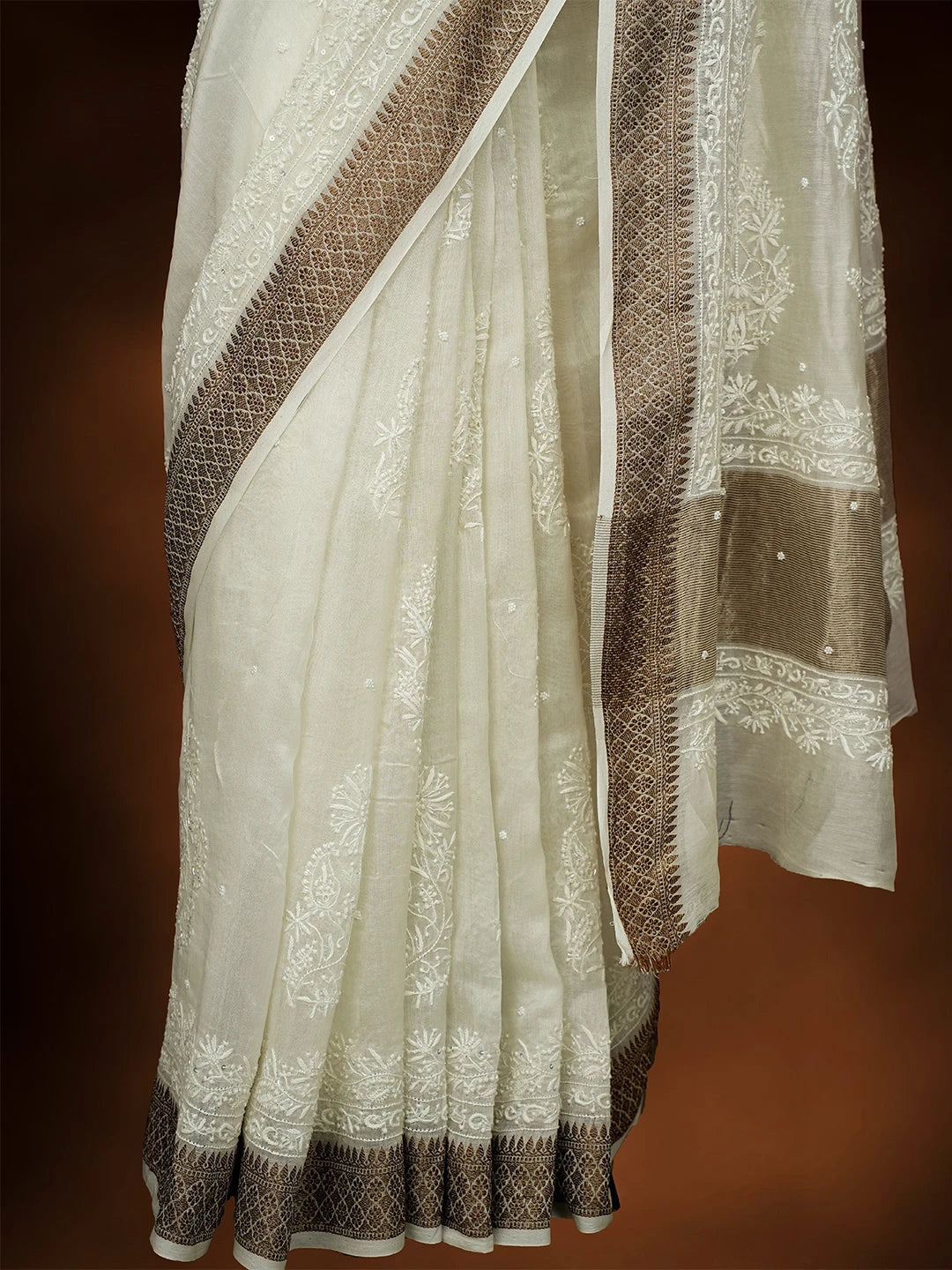 Ada Hand Embroidered White Chanderi Lucknowi Chikankari Saree and Blouse With Cutdana Work 01A642947