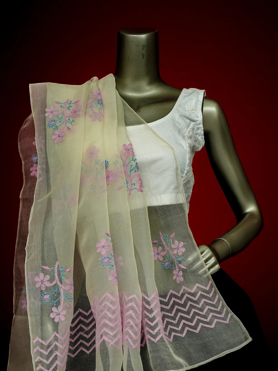 Ada Hand Embroidered White Organza Lucknowi Chikankari Dupatta 01A648862