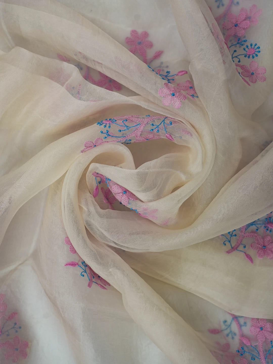 Ada Hand Embroidered White Organza Lucknowi Chikankari Dupatta 01A648862