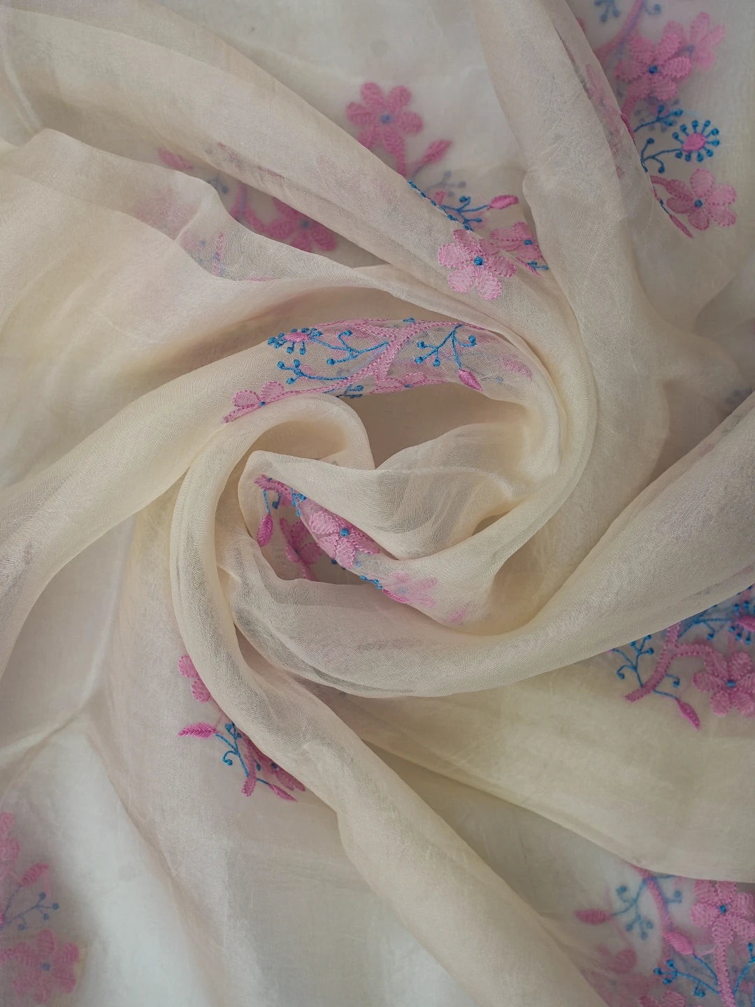 Ada Hand Embroidered White Organza Lucknowi Chikankari Dupatta 01A648862