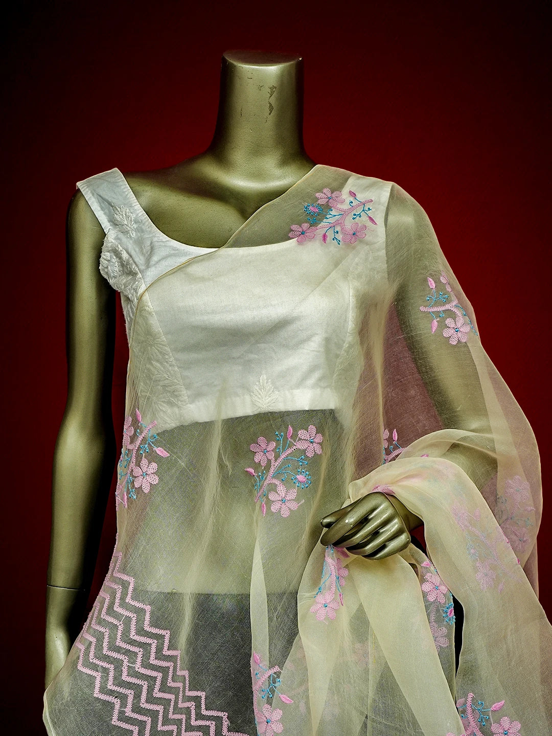 Ada Hand Embroidered White Organza Lucknowi Chikankari Dupatta 01A648862