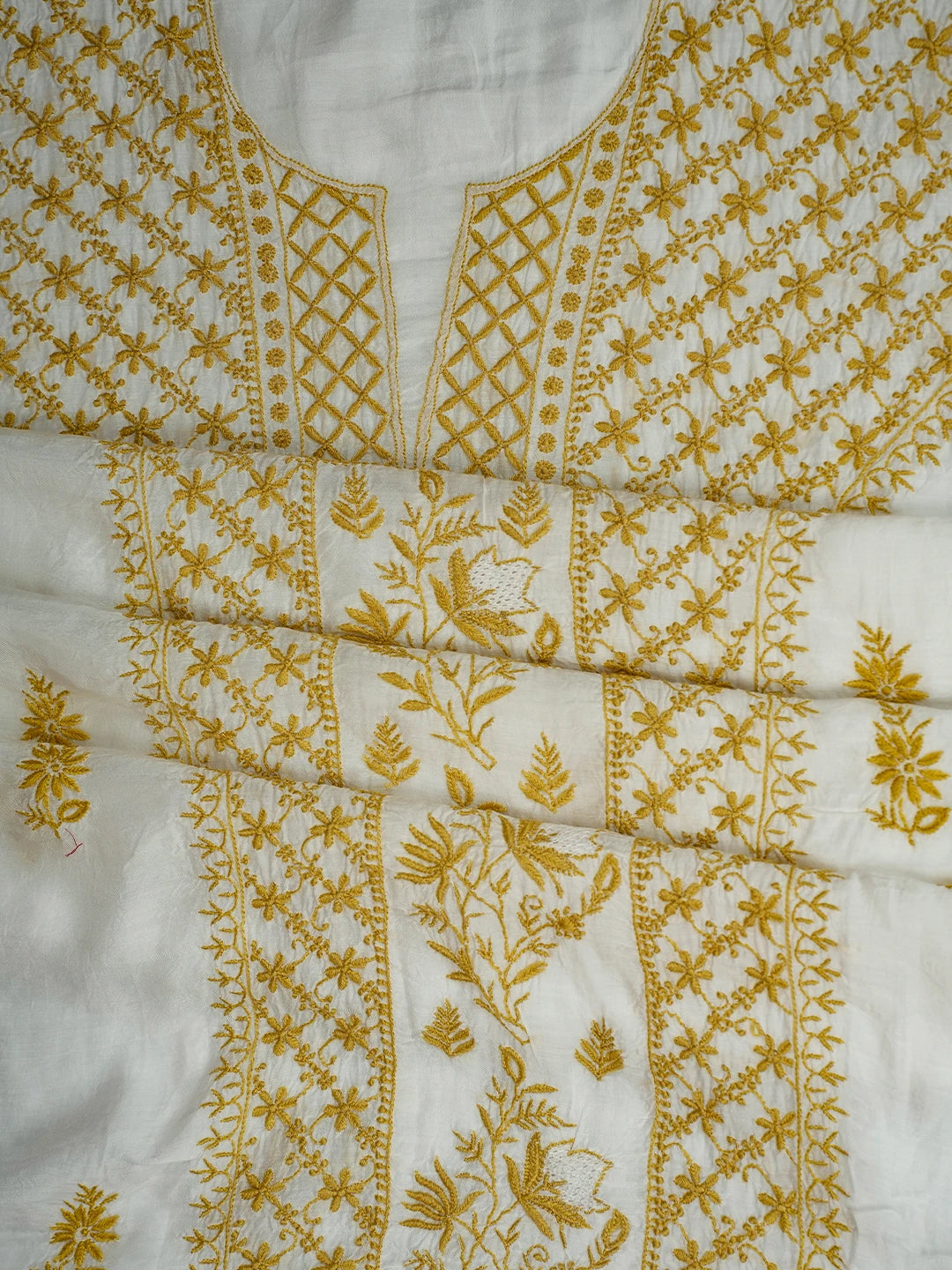 Ada Hand Embroidered White Muslin Lucknowi Chikankari Unstitched Kurta Dupatta Set 01A609988