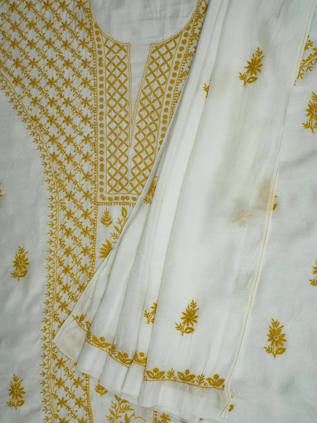Ada Hand Embroidered White Muslin Lucknowi Chikankari Unstitched Kurta Dupatta Set 01A609988