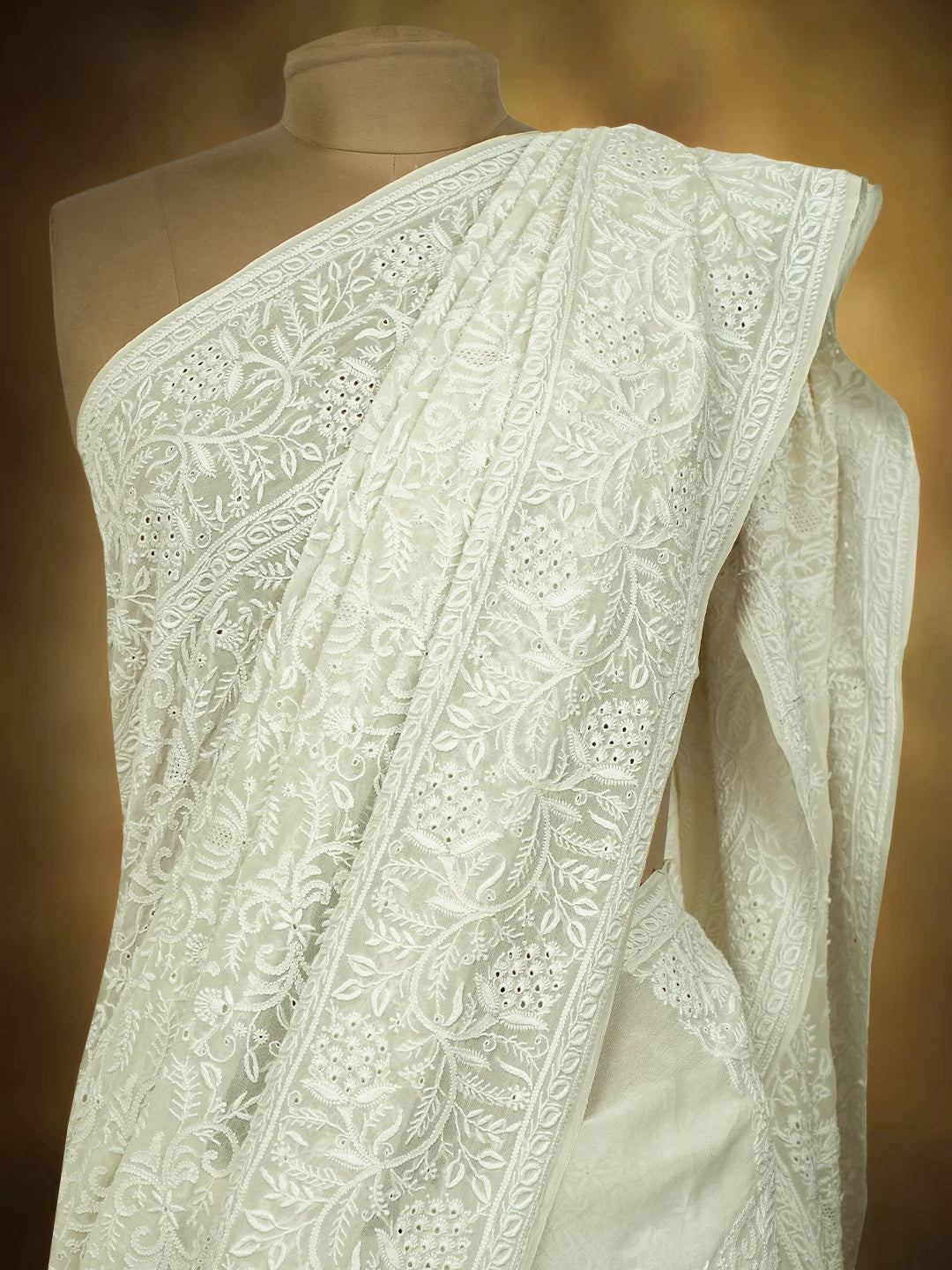 Ada Hand Embroidered White Pure Georgette Lucknowi Chikankari Saree and Blouse 01A616438
