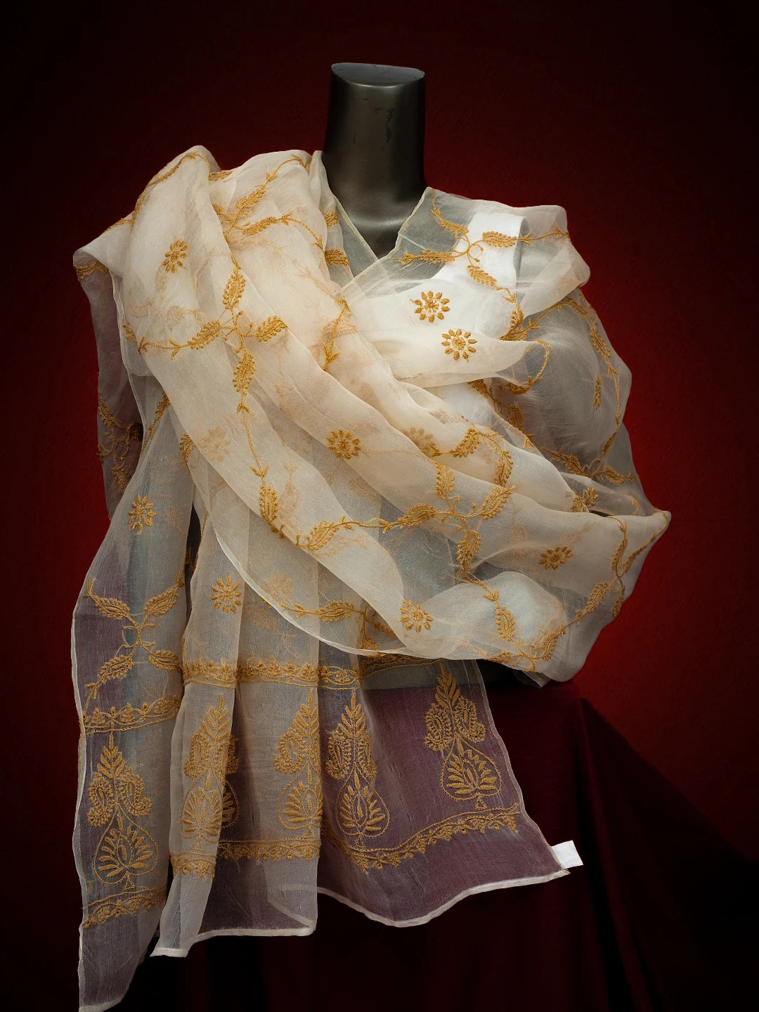 Ada Hand Embroidered Ivory White Organza Lucknowi Chikankari Dupatta With Zari Work 01A695445