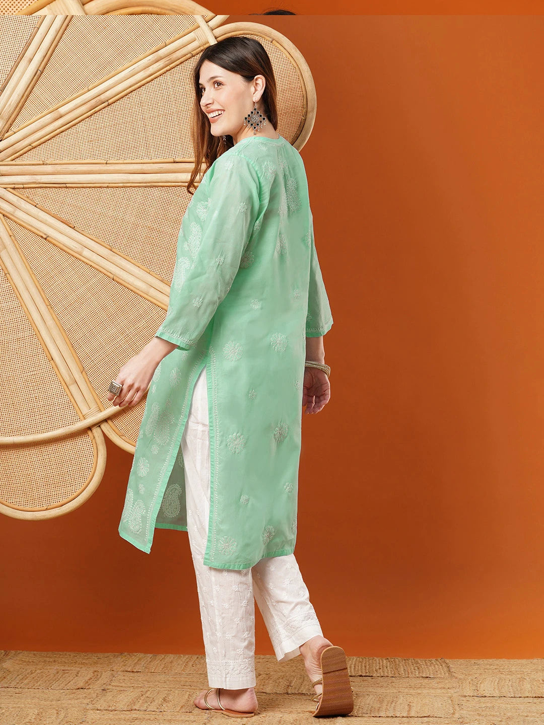 Ada Hand Embroidered Sea Green Cotton Lucknowi Chikankari Straight Kurta A411618