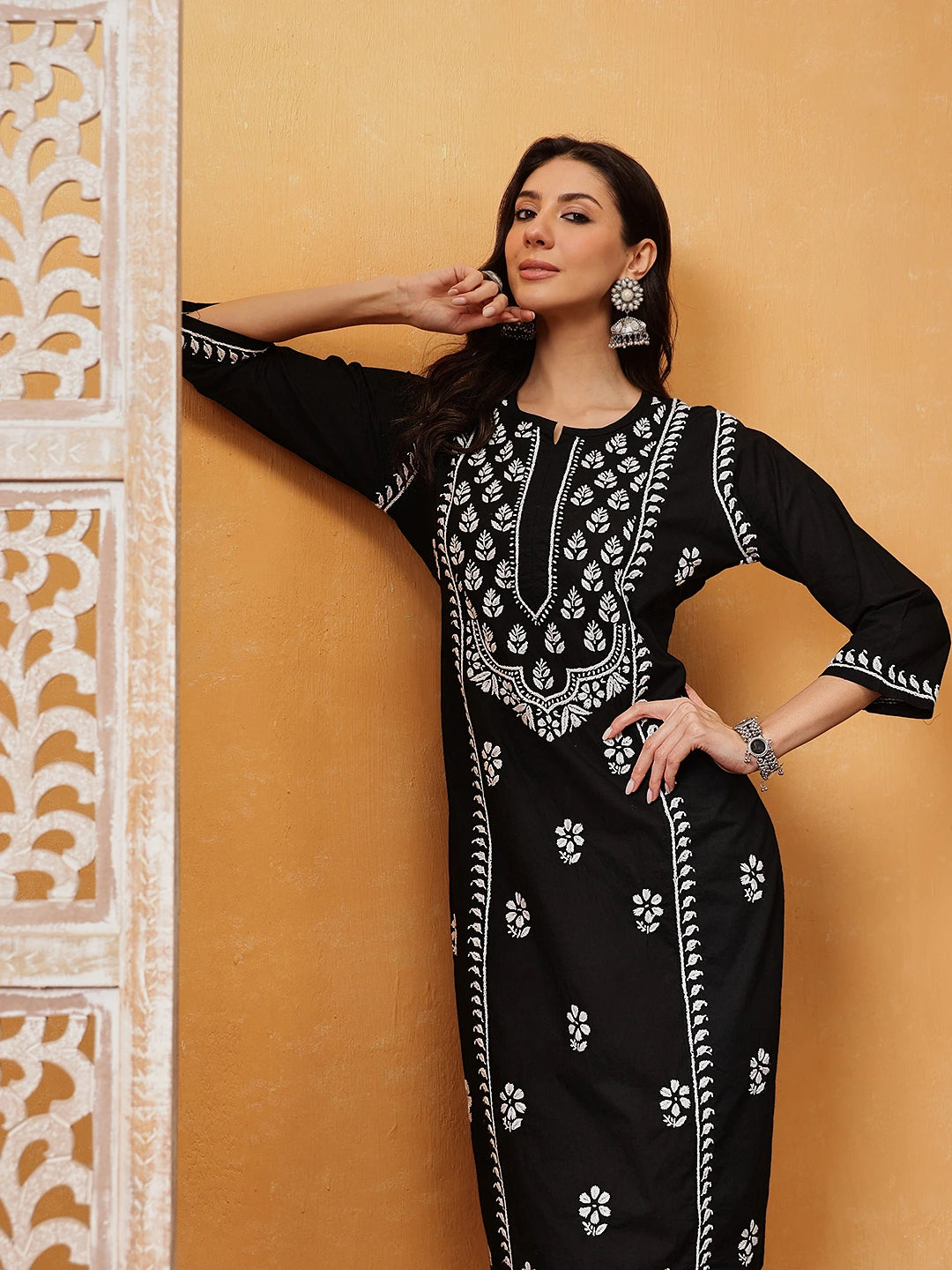 Ada Hand Embroidered Black Cotton Lucknowi Chikankari Straight Kurta A411751
