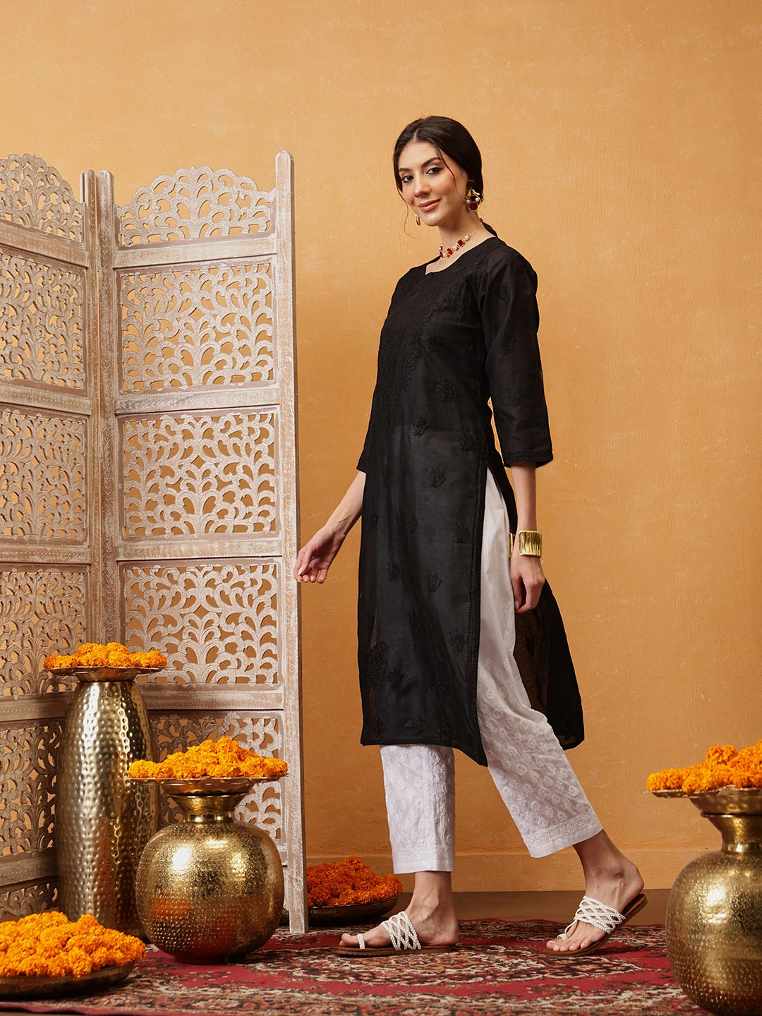 Ada Hand Embroidered Black Cotton Lucknow Chikan Kurta A215306