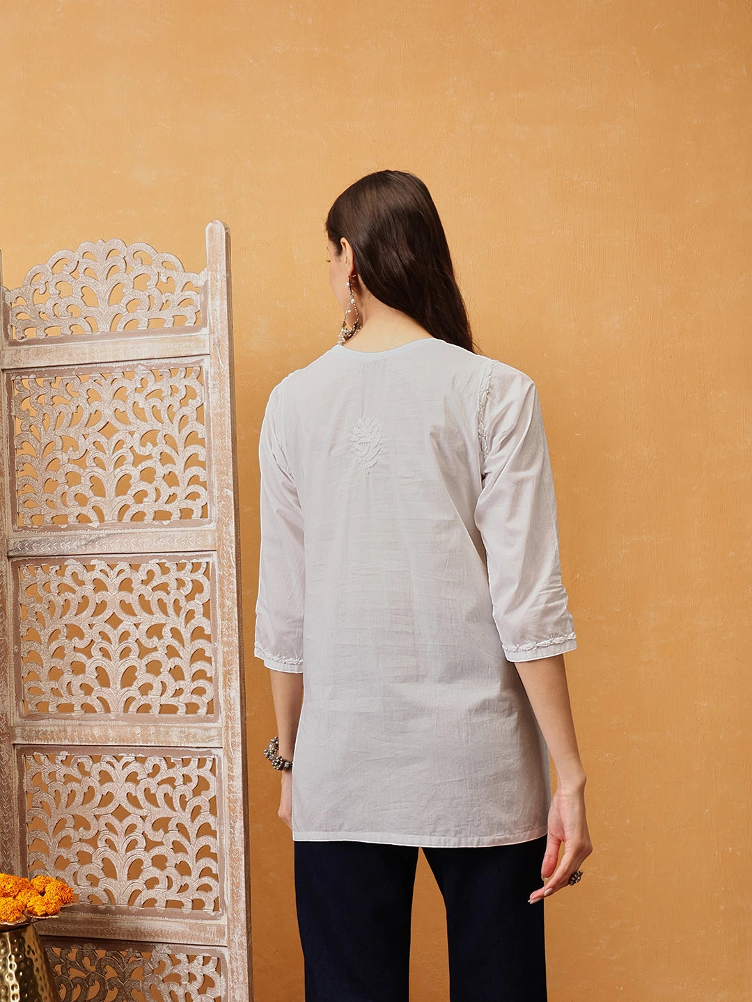 Ada Hand Embroidered White Cotton Lucknowi Chikankari Short Kurti A911480