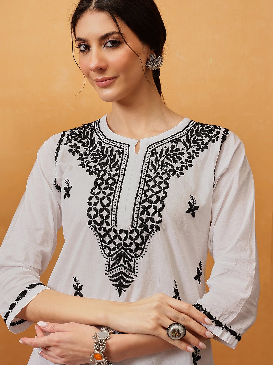 Ada Hand Embroidered White Cotton Lucknowi Chikankari Short Kurti A911479