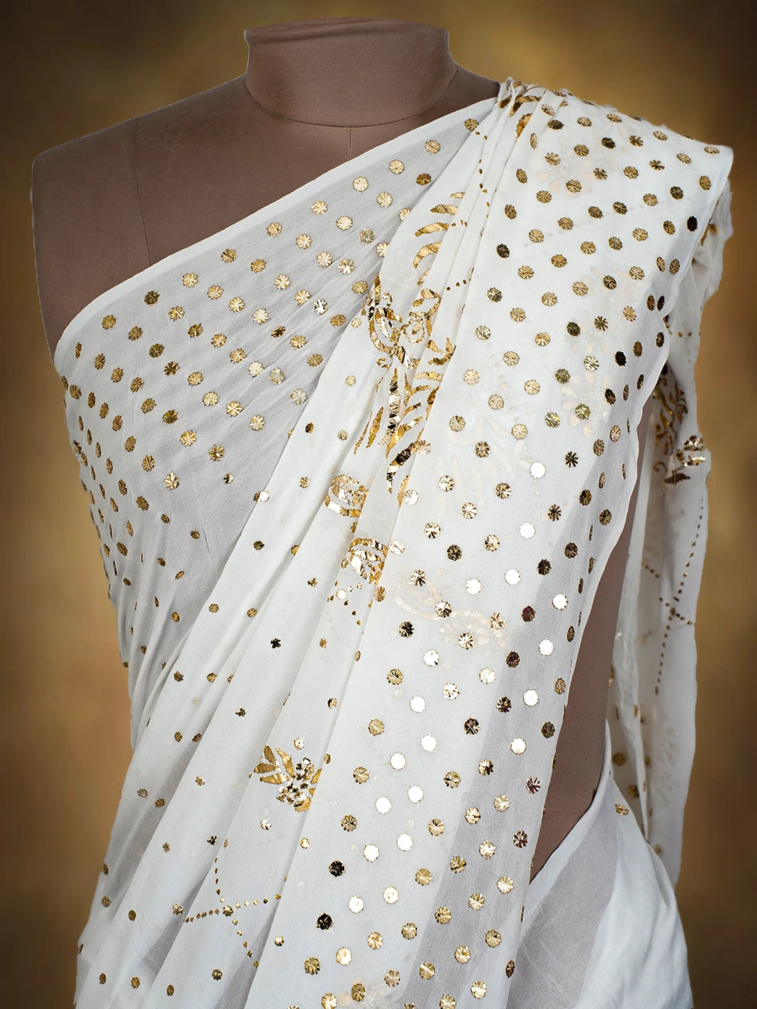 Ada Hand Embroidered White Viscose Georgette Lucknowi Chikankari Saree and Blouse With Mukaish Work 01A717557