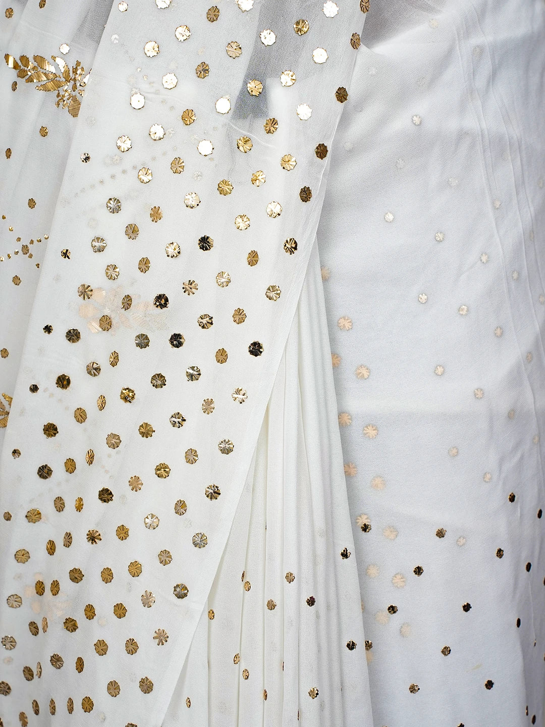 Ada Hand Embroidered White Viscose Georgette Lucknowi Chikankari Saree and Blouse With Mukaish Work 01A717557