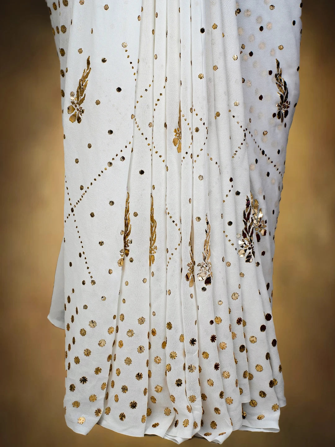 Ada Hand Embroidered White Viscose Georgette Lucknowi Chikankari Saree and Blouse With Mukaish Work 01A717557