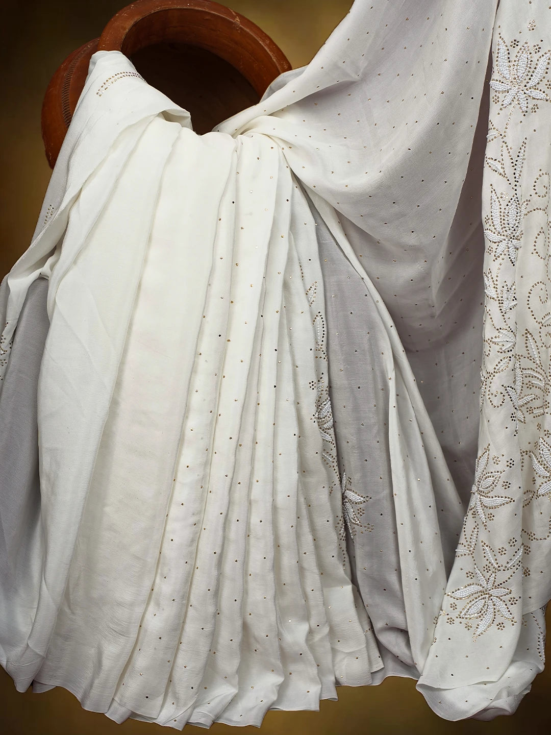 Ada Hand Embroidered White Pure Crepe Lucknowi Chikankari Saree and Blouse With Mukaish Work 01A509587