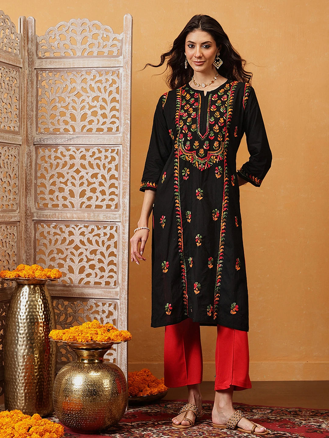 Ada Hand Embroidered Black Cotton Lucknowi Chikankari Straight Kurta A411752